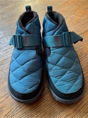 Chaco Ramble Puff Teal Quilted Slip-On Slippers in Glacier Blue 7.5 EUC